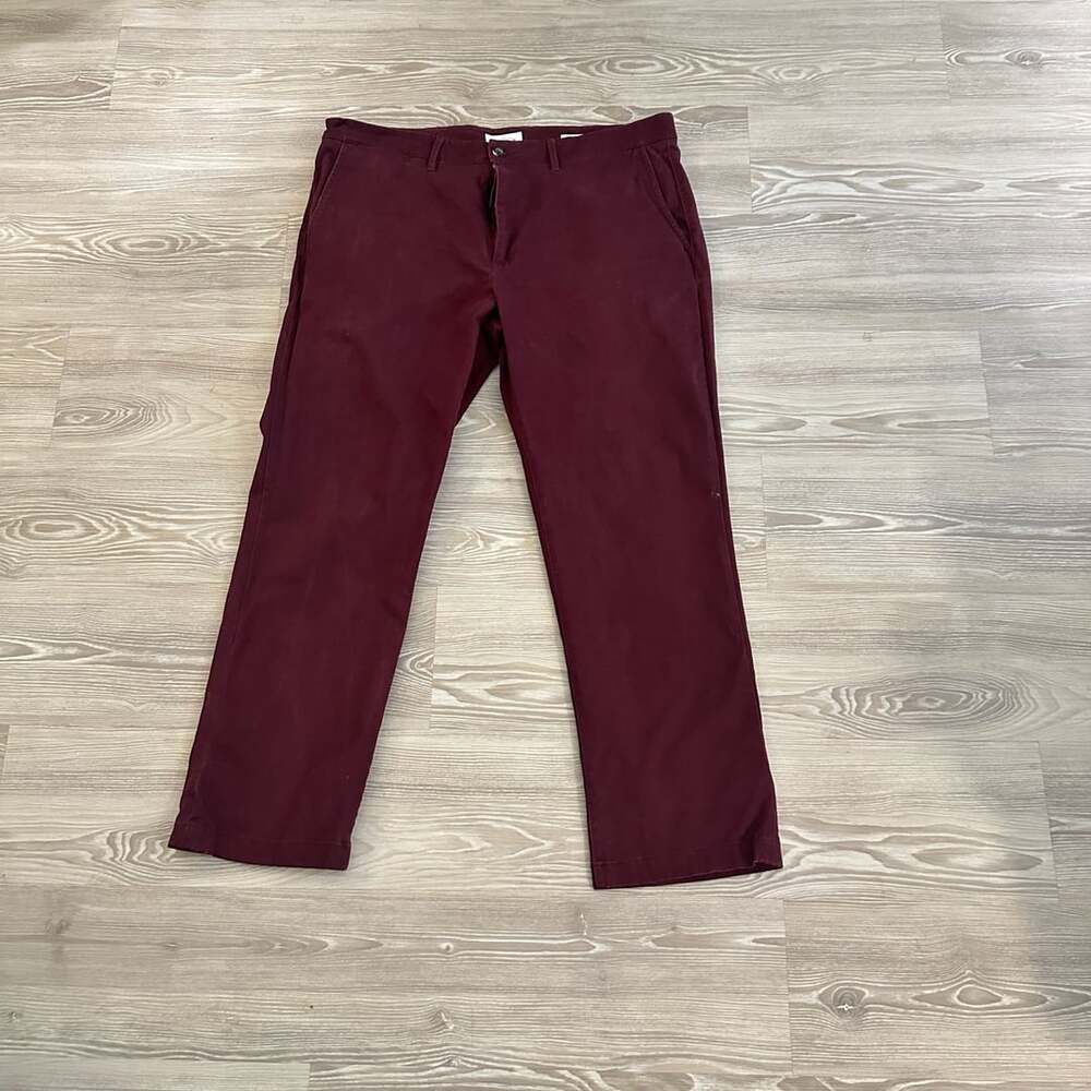 Goodfellow & Co Hennepin Chino Pants Size 38x30 Burgundy Straight Fit